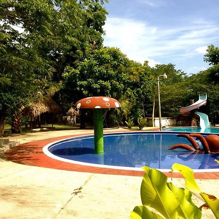 Hotel Villas Magen El Remate Exterior foto